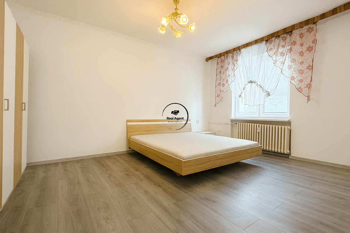 ChatGPT Image 10. 9. 2025, 17_18_32_4_11zon